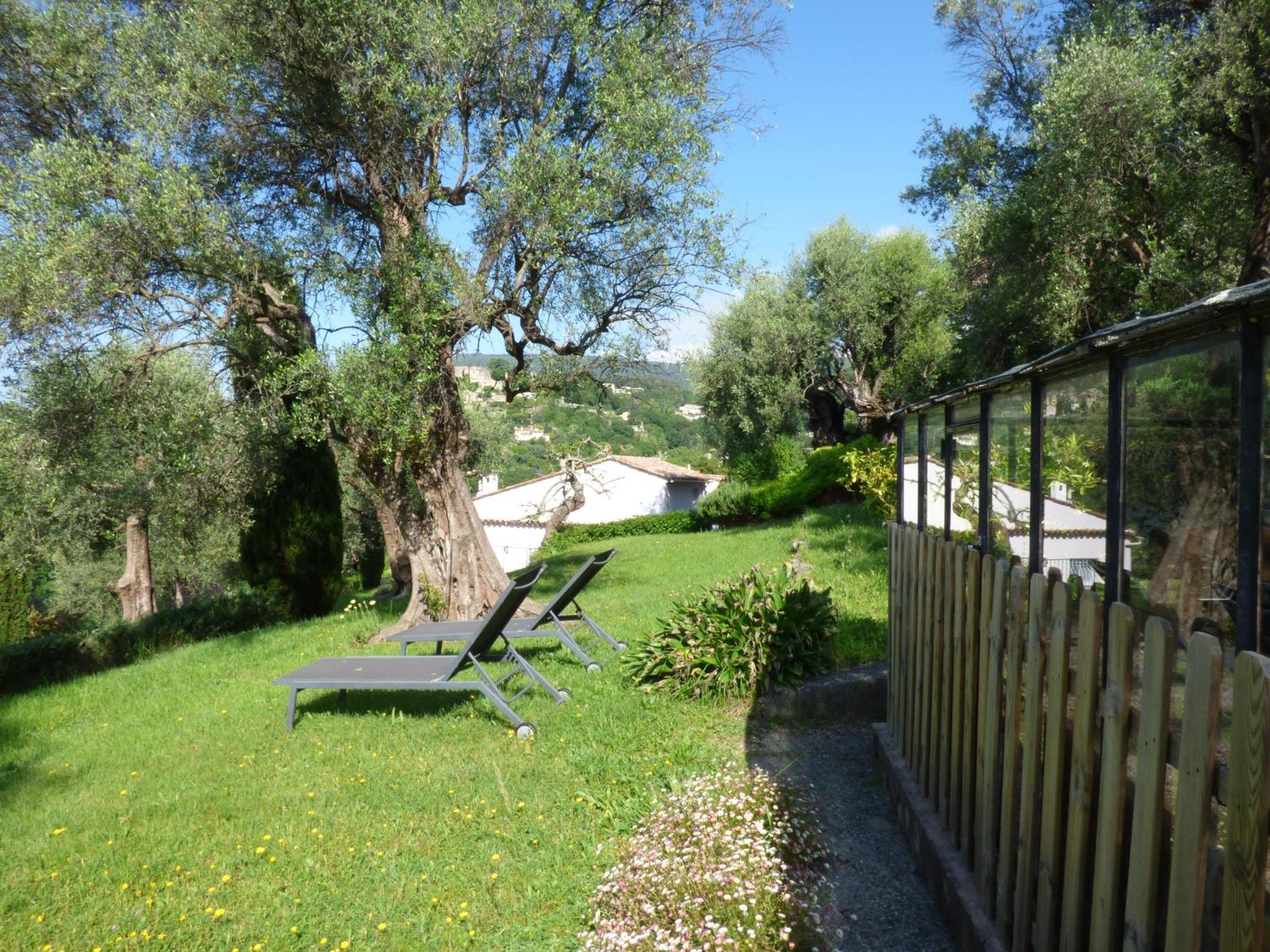 Apartment Cezanne With Heated Pool And Private Garden Chateauneuf-Grasse Экстерьер фото